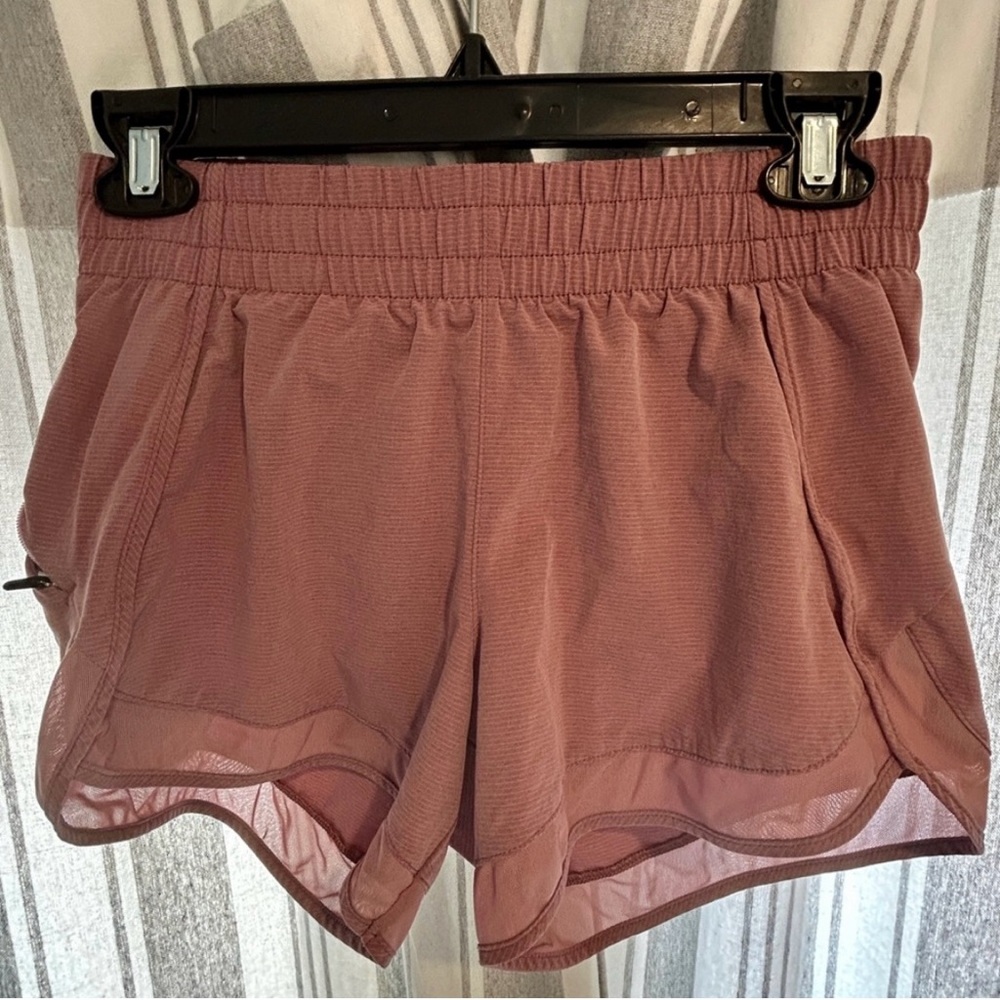 Athleta Mesh Racer Run Shorts 4”